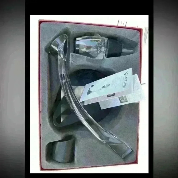 Vinturi red wine aerator set with tower new - Picture 3 of 3